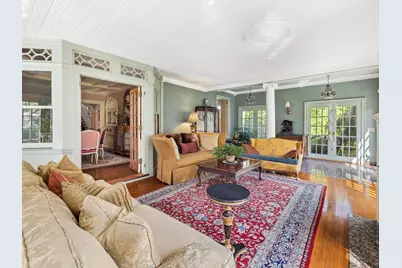 31 Lenox St, Worcester, MA 01602 - Photo 12