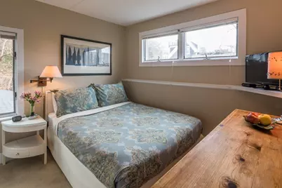 44 Commercial Street, Provincetown, MA 02657 - Photo 22