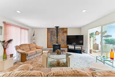 709 Walnut Plain Rd, Rochester, MA 02770 - Photo 18