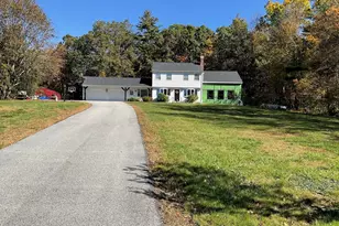 230 West St, Paxton, MA 01612 - Photo 2