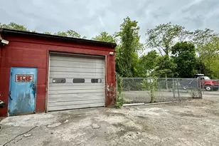 112 Haverhill St, North Reading, MA 01864 - Photo 1