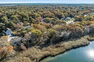 11 Madeline Rd, Falmouth, MA 02536 - Photo 10