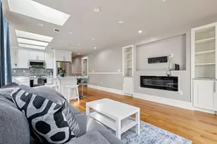 51 Hamilton St, Boston, MA 02125 - Photo 4