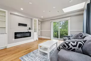 51 Hamilton St, Boston, MA 02125 - Photo 6