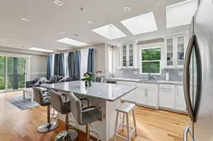 51 Hamilton St, Boston, MA 02125 - Photo 10