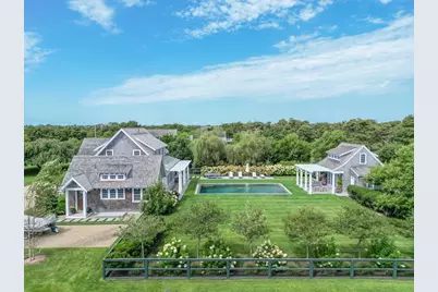 106 A Surfside Rd #EAST, Nantucket, MA 02554 - Photo 2