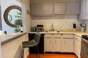 7 Weld St, Framingham, MA 01702 - Photo 6