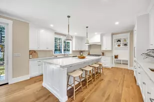 6 Willow Cir, Mashpee, MA 02649 - Photo 8