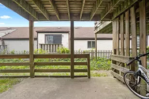 24 Bettys Pond Rd, Barnstable, MA 02601 - Photo 8