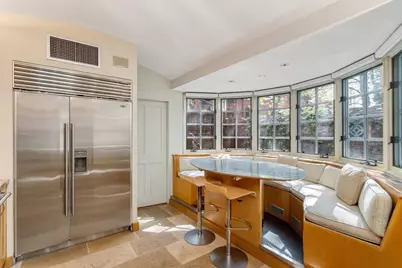 90 Mount Vernon St, Boston, MA 02108 - Photo 14