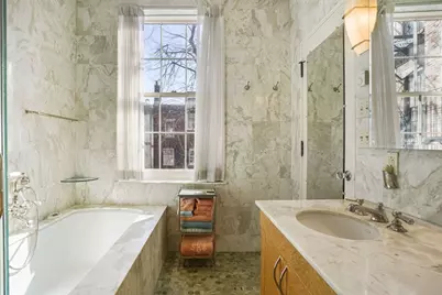 90 Mount Vernon St, Boston, MA 02108 - Photo 24