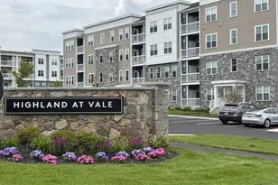 4 Stratton Dr, Woburn, MA 01801 - Photo 1