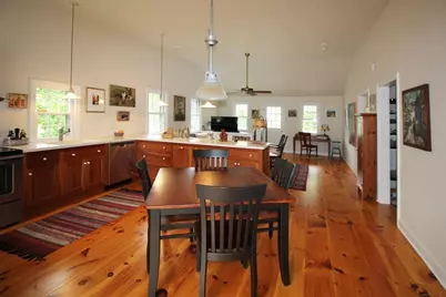 15 Main, Williamsburg, MA 01096 - Photo 18