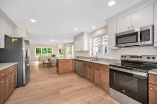 3 Louis Farm Rd, Dracut, MA 01826 - Photo 14