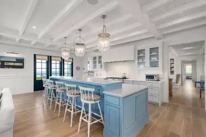 150 East Chop Dr, Oak Bluffs, MA 02557 - Photo 8