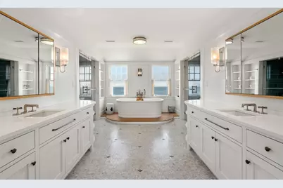 150 East Chop Dr, Oak Bluffs, MA 02557 - Photo 28