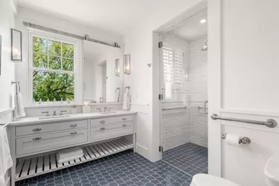 150 East Chop Dr, Oak Bluffs, MA 02557 - Photo 36