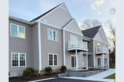 4 S Spooner St #8, Plymouth, MA 02360 - Photo 2