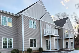 4 S Spooner St, Plymouth, MA 02360 - Photo 2