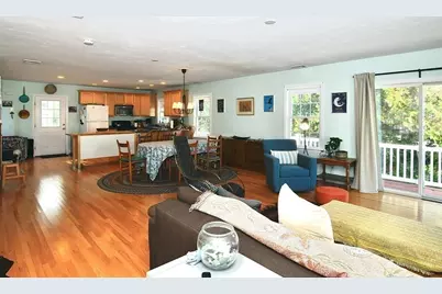 18 D St, Hull, MA 02045 - Photo 1