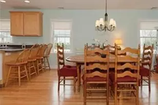 18 D St, Hull, MA 02045 - Photo 8