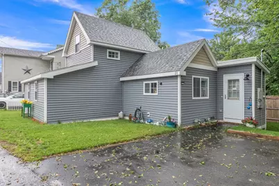 21 Myrtle Ave, Sterling, MA 01564 - Photo 2
