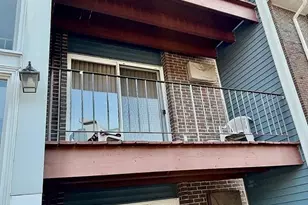 7 Woodcrest Ct, Weymouth, MA 02190 - Photo 2