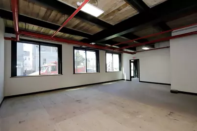 229-241 Coffin Ave #2R, New Bedford, MA 02746 - Photo 4