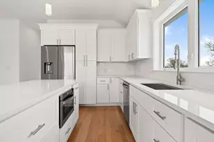 2 Old County Rd, Salisbury, MA 01952 - Photo 4