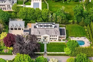 4 Cobb Ave, Manchester by the Sea, MA 01944 - Photo 2