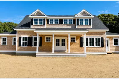7 Martha's Way, Edgartown, MA 02539 - Photo 2