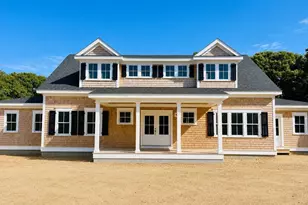 7 Martha's Way, Edgartown, MA 02539 - Photo 2