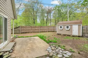 587 Essex Ave, Gloucester, MA 01930 - Photo 32