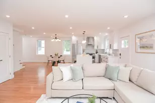 73B Trowbridge St, Belmont, MA 02478 - Photo 2