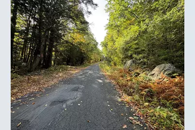 29, 31, 33 Ladd Rd, Sturbridge, MA 01566 - Photo 1