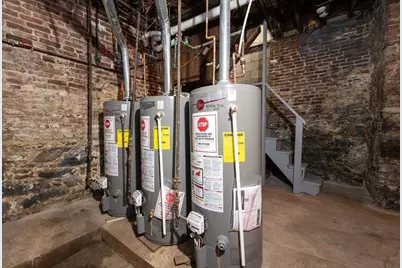 8 Everett St, Somerville, MA 02143 - Photo 40