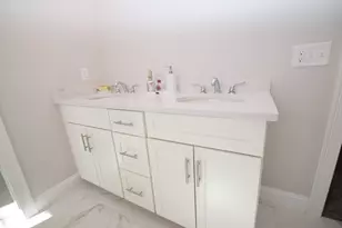 5 Clarendon Cir, Holbrook, MA 02343 - Photo 22