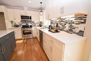 5 Clarendon Cir, Holbrook, MA 02343 - Photo 12