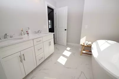 5 Clarendon Circle #Lot 4, Holbrook, MA 02343 - Photo 22