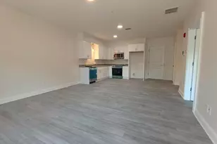 10 Franklin Ave, Revere, MA 02151 - Photo 4