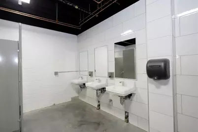 229-241 Coffin Ave #CB4, New Bedford, MA 02746 - Photo 8