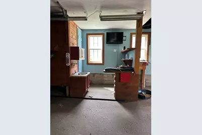 80 Phillips St, Hanson, MA 02341 - Photo 8