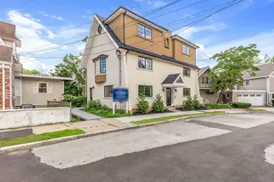 8 Crystal St, Melrose, MA 02176 - Photo 14