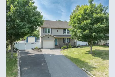 31 Acrebrook Rd, Springfield, MA 01129 - Photo 2