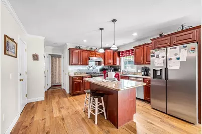 31 Acrebrook Rd, Springfield, MA 01129 - Photo 8