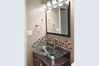 8 9th St #406, Medford, MA 02155 - Photo 16