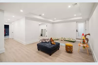 365 Charles River Street #365, Needham, MA 02492 - Photo 36