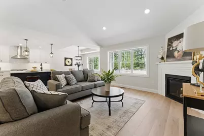 18 Nicols Way #18, Easthampton, MA 01027 - Photo 4