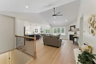 18 Nicols Wy, Easthampton, MA 01027 - Photo 2