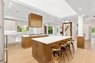 58 Chestnut St, Lynnfield, MA 01940 - Photo 10